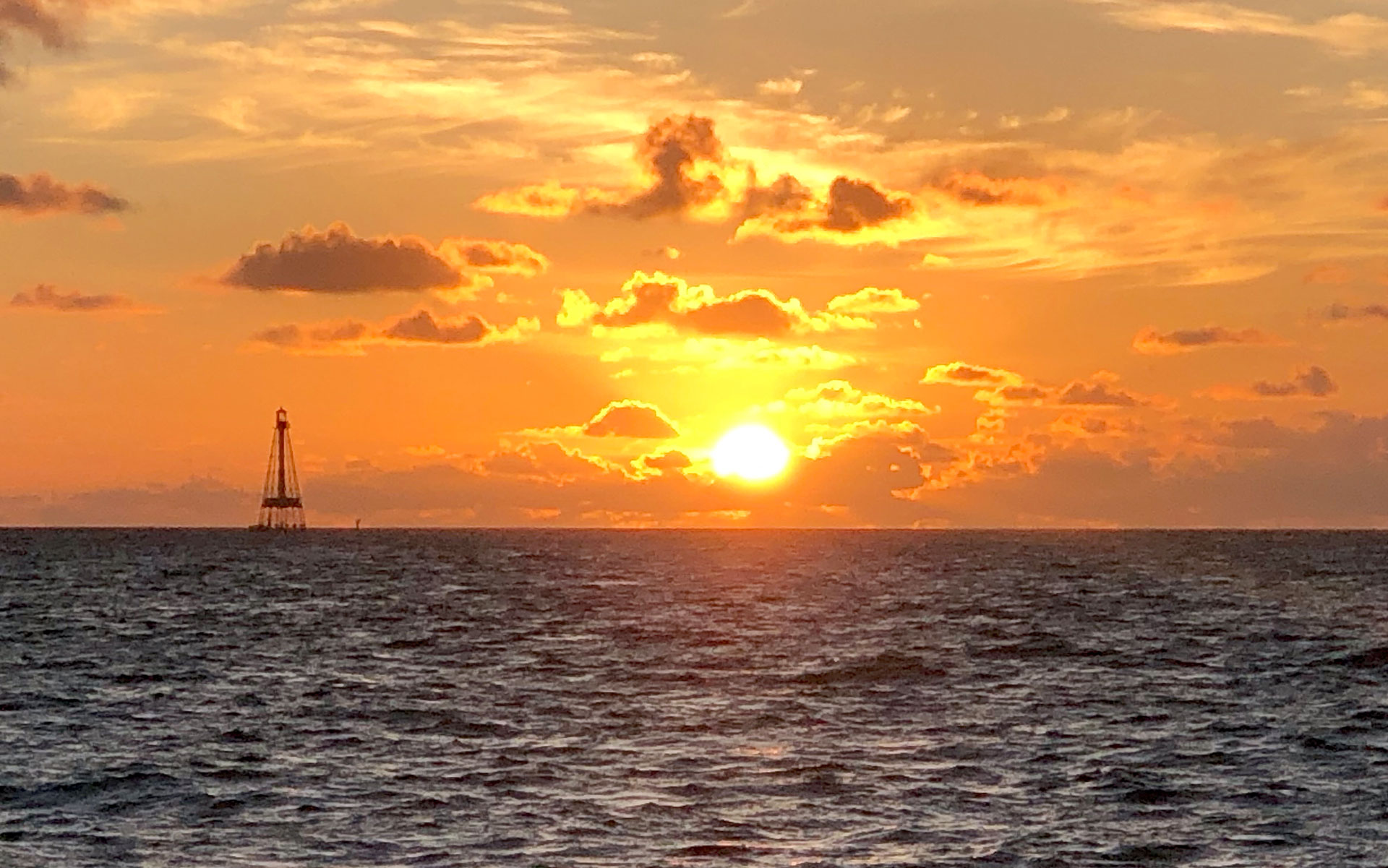 Beautiful ocean waves